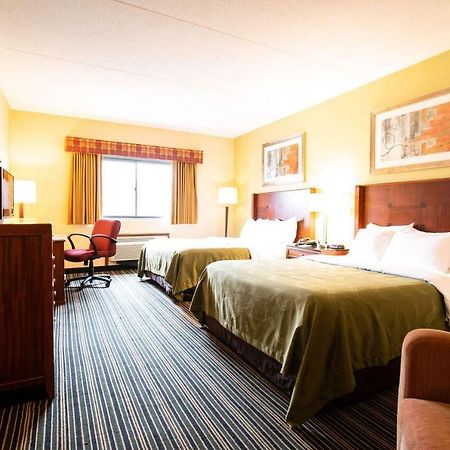 Quality Inn Cromwell - Middletown Extérieur photo