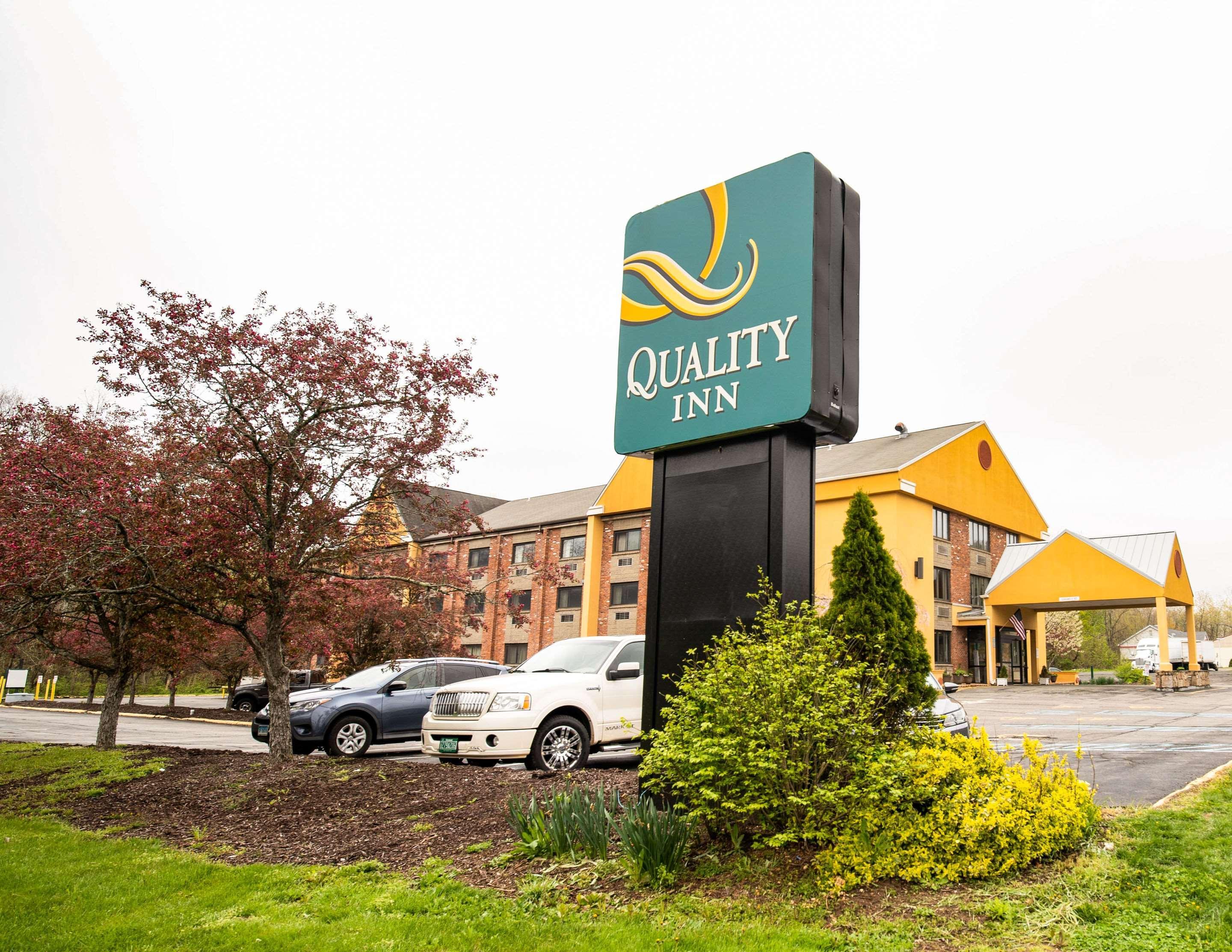 Quality Inn Cromwell - Middletown Extérieur photo