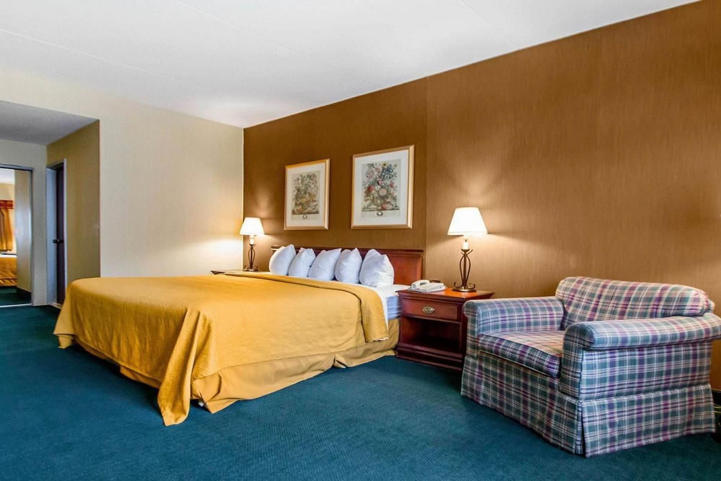 Quality Inn Cromwell - Middletown Extérieur photo