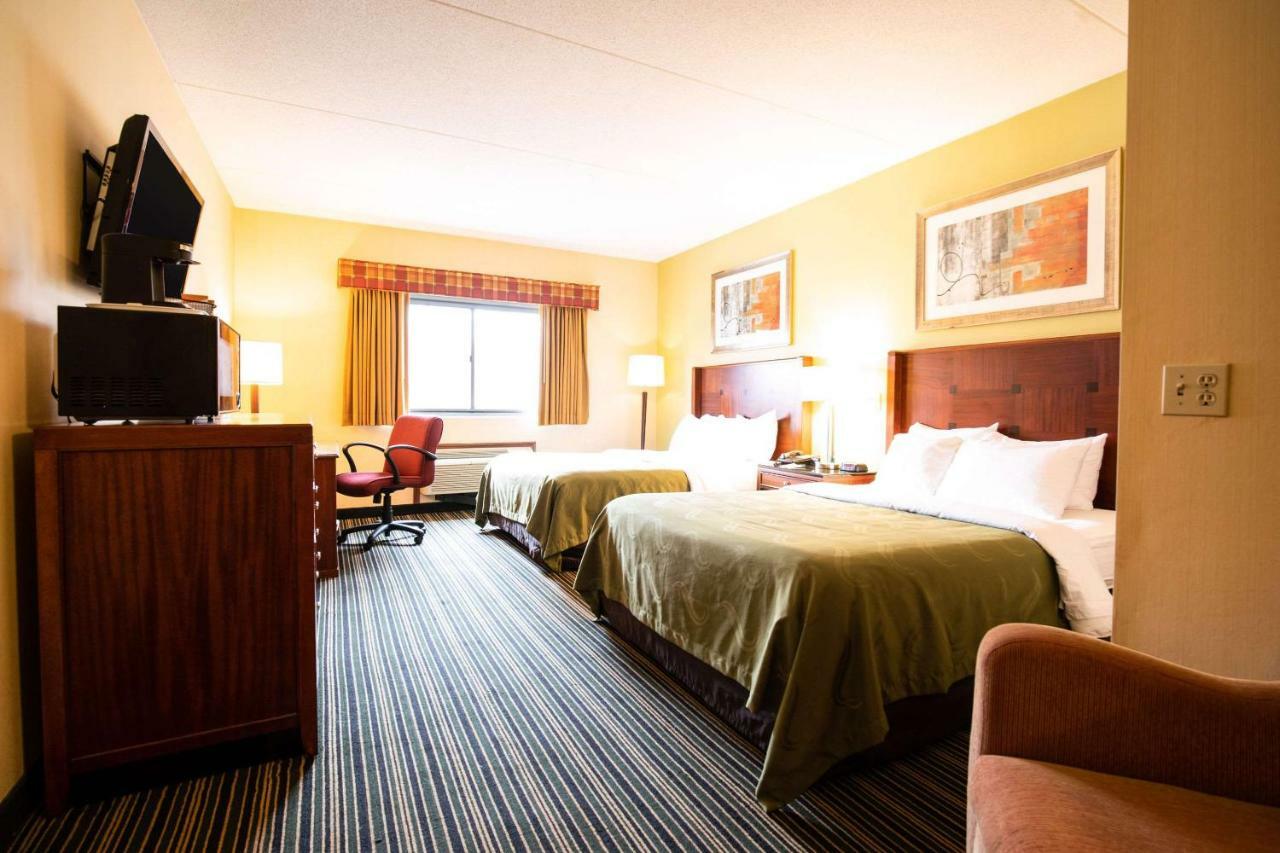 Quality Inn Cromwell - Middletown Extérieur photo